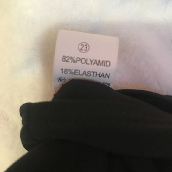 Black One-Piece Swimsuit Crisscross - Picture 9 of 9